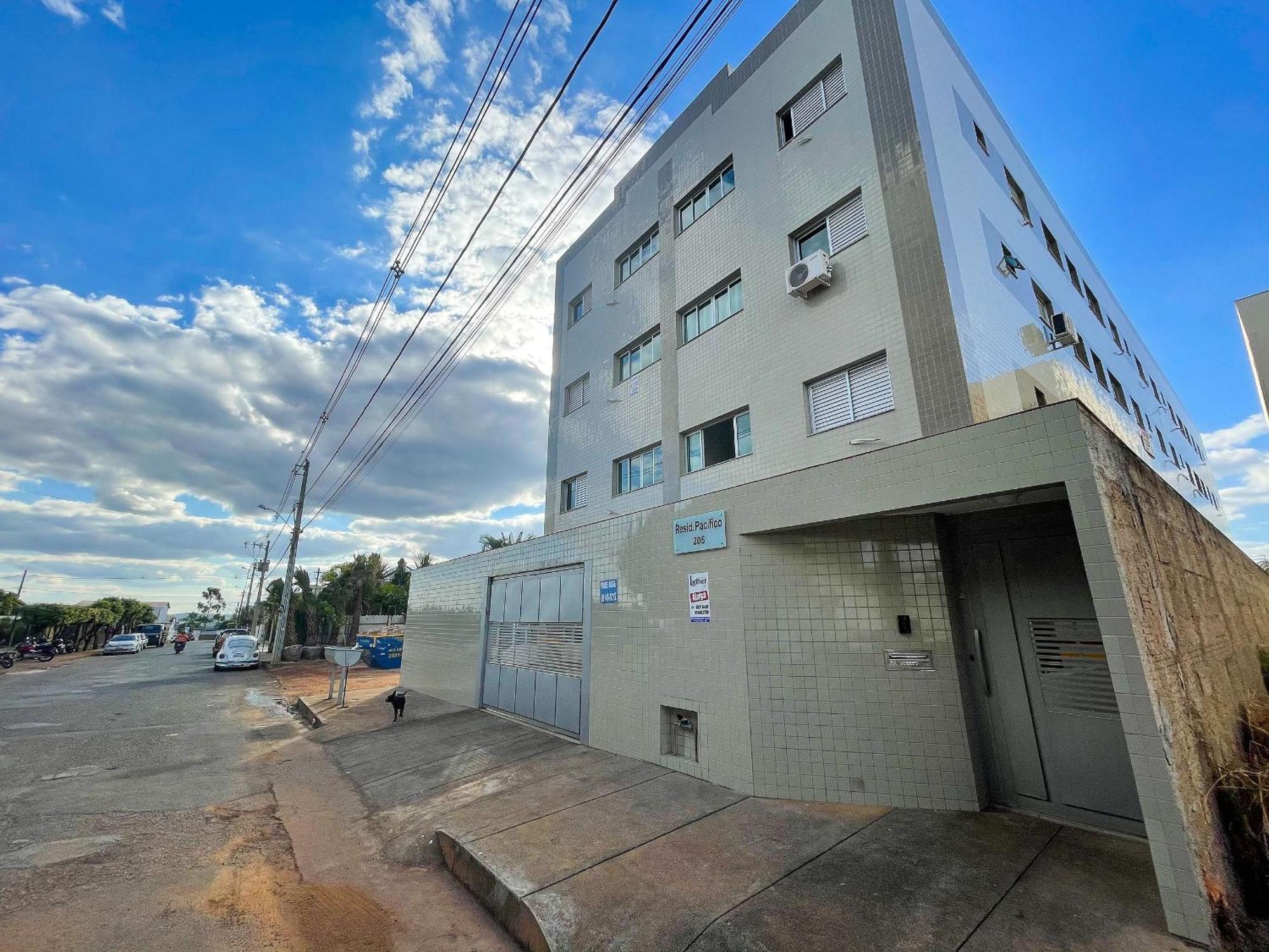 202- APARTAMENTO COMPLETO para até 5 HOSPEDES Patos de Minas Extérieur photo